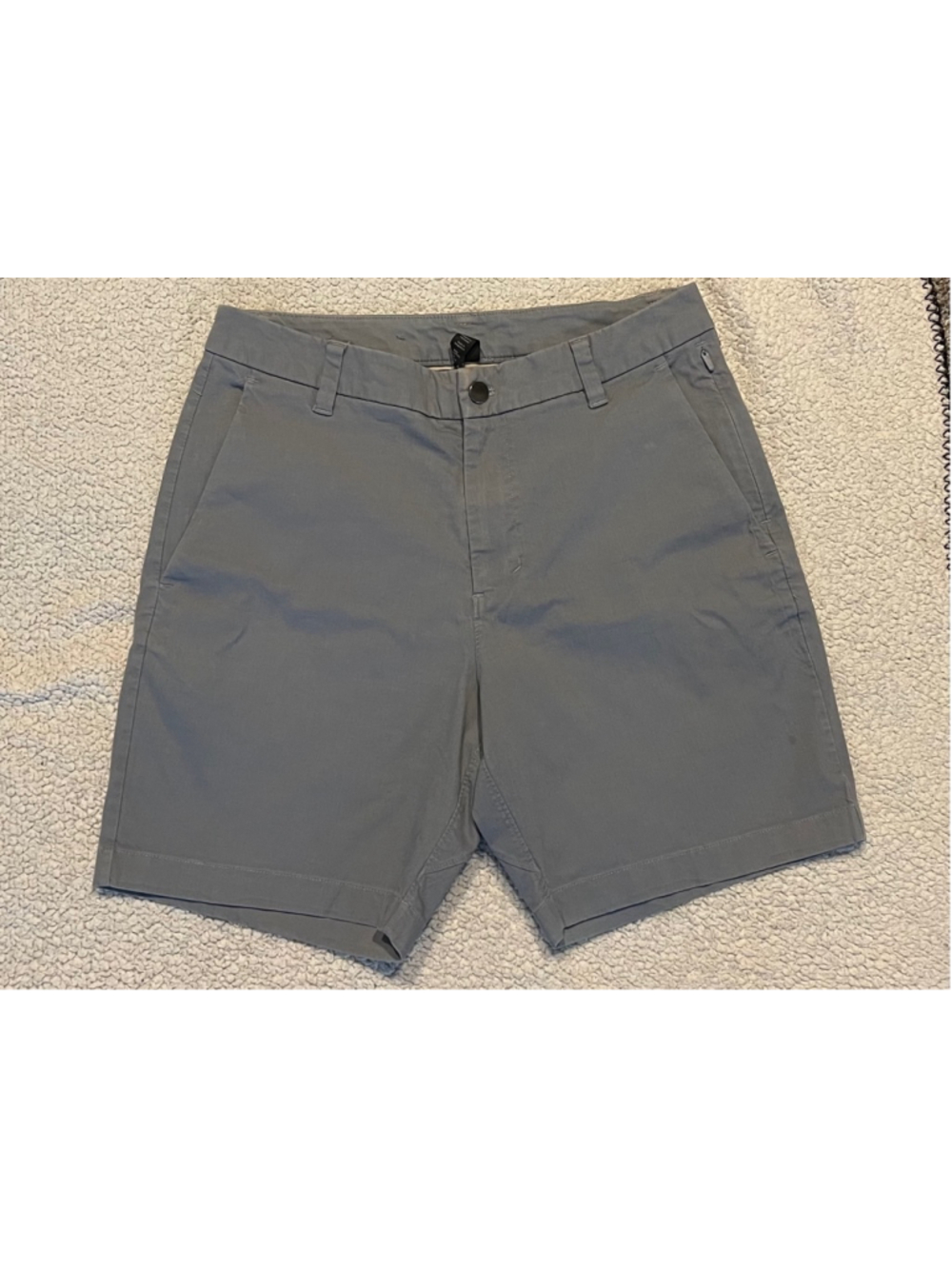 Lululemon Men’s Commission Shorts Size 30, 7” inseam, Oxford